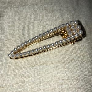 Pearl and Gold Hair Clip